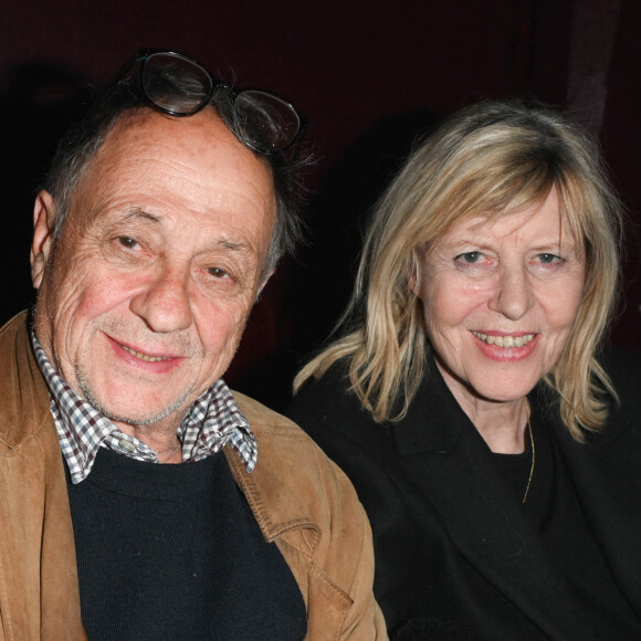 "J'ai failli le quitter après dix ans de mariage tellement il était difficile à vivre, nerveux, désagréable", a révélé la comédienne.
Exclusif - Chantal Ladesou et son mari Michel Ansault - Anthony Kavanagh dans son nouveau spectacle "Happy" au théâtre de La Gaité Montparnasse à Paris le 6 avril 2022. © Coadic Guirec/Bestimage