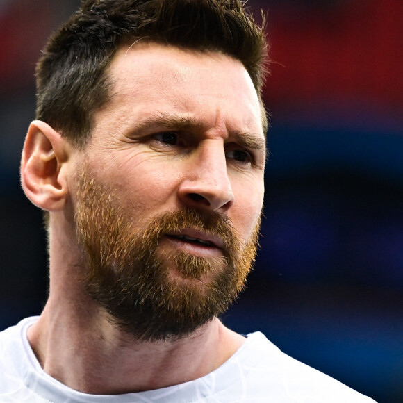 Mais ce n'est pas tout puisque le contrat de Lionel Messi stipule qu'il a droit à des pourcentages sur plusieurs choses
 
Lionel Leo Messi ( 30 - PSG ) - - Match de Football Ligue 1 Uber Eats PSG Vs Ajaccio (5-0) au Parc des Princes à Paris le 13 mai 2023. © Federico Pestellini / Panoramic / Bestimage