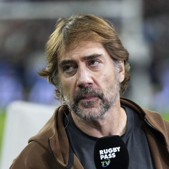 Javier Bardem dans les tribunes lors de la demi-finale de la Coupe du Monde de Rugby opposant l'Argentine à la Nouvelle Zélande (6 - 44) au Stade de France à Saint-Denis, France, le 20 octobre 2023. © Cyril Moreau/Bestimage 