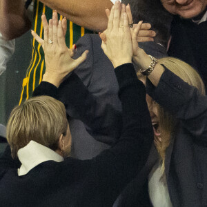 La princesse Charlène de Monaco dans les tribunes lors de la demi-finale de la Coupe du Monde de Rugby opposant l'Angleterre à l'Afrique du Sud (15 - 16) au Stade de France à Saint-Denis, France, le 21 octobre 2023. © Cyril Moreau/Bestimage