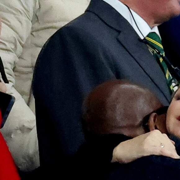 Le Prince Albert II et Charlène de Monaco dans les tribunes lors de la demi-finale de la Coupe du Monde de Rugby opposant l'Angleterre à l'Afrique du Sud (15 - 16) au Stade de France à Saint-Denis, France, le 21 octobre 2023. © Dominique Jacovides/Bestimage