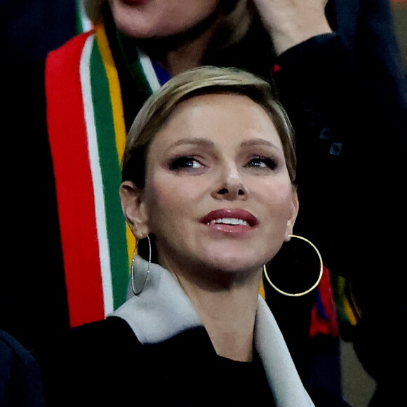 Charlène de Monaco dans les tribunes lors de la demi-finale de la Coupe du Monde de Rugby opposant l'Angleterre à l'Afrique du Sud (15 - 16) au Stade de France à Saint-Denis, France, le 21 octobre 2023. © Dominique Jacovides/Bestimage