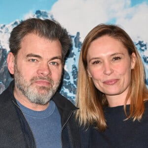 Clovis Cornillac et sa femme Lilou Fogli - Avant-Première du film "Les Têtes givrées" à 'UGC Bercy à Paris le 5 février 2023.