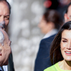 La reine Letizia - La famille royale d'Espagne en visite dans les plus beaux villages 2023 des Asturies. Le 21 octobre 2023