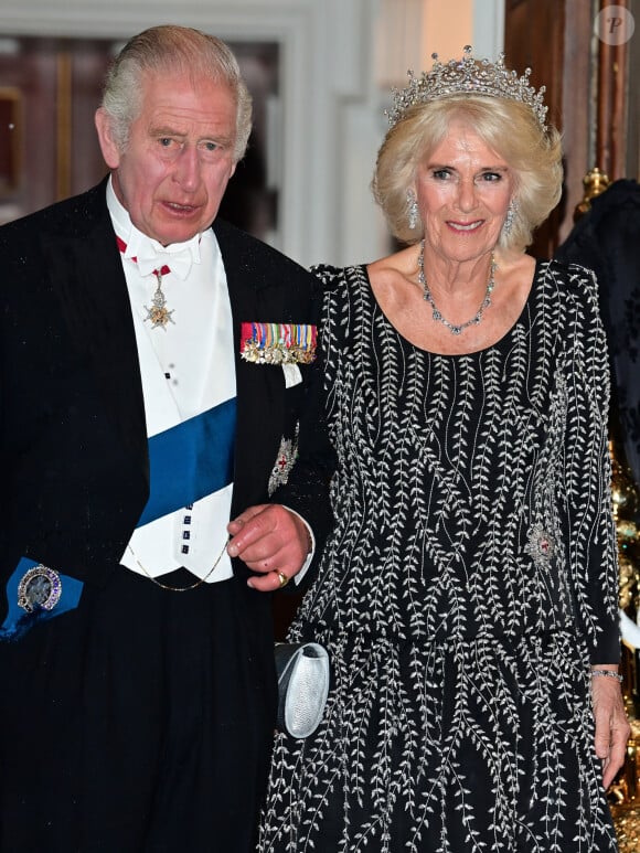 Le roi Charles III d'Angleterre et la reine consort Camilla Parker Bowles lors d'un dîner à la Mansion House à Londres, en l'honneur du travail des institutions civiques de la ville de Londres. Le 18 octobre 2023