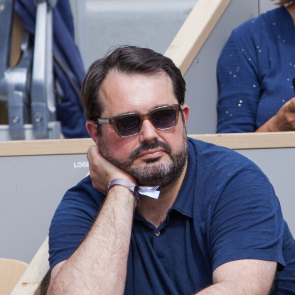 Jean-François Piège et sa femme Elodie dans les tribunes lors des Internationaux de France de Tennis de Roland Garros 2023. Paris, le 10 juin 2023. © Jacovides-Moreau / Bestimage