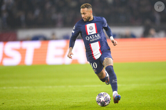 Neymar bénéficiait également d'un ascenseur pour rejoindre les 5 étages
 
Neymar Jr (PSG) - Match de 8ème de finale aller de la Ligue Des Champions 2023 (LDC) "PSG - Bayern Munich (0-1)" au Parc Des Princes, le 14 février 2023.