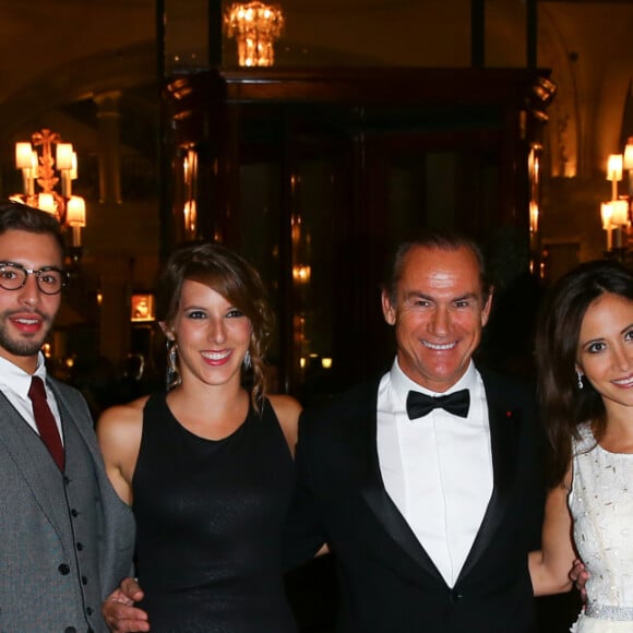 Stéphane Henon, Marwan Berreni, Léa François, Fabrice Larue, Fabienne Carat et Christophe Beaugrand - Soirée de Gala "Africa on the Rock" de l'AMREF Flying Doctors en partenariat avec la Fondation Princesse Charlene de Monaco à l'hôtel de Paris, le 17 octobre 2015 à Monaco. © Bruno Bebert / Olivier Huitel / Pool Restreint / Bestimage