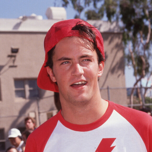 Archives - Matthew Perry - 12e Annual Celebrity Softball Game à Birmingham, le 28 septembre 1991.