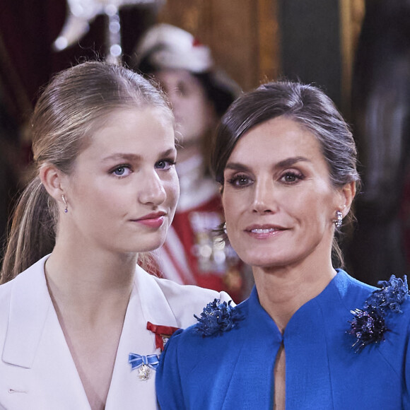 La princesse héritière Leonor d'Espagne prête serment d'allégeance à la Constitution le jour de son 18ème anniversaire ; Elle reçoit le collier de l'ordre de Charles III Le 31 octobre 2023.  Photo ©2023 95/Lagencia