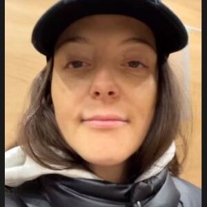 Et ce malgré quelques trahisons.
Camille Lellouche à la sortie de l'hôpital. Le 2 novembre 2023.