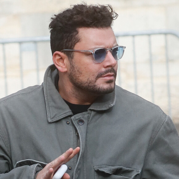 L'occasion d'aborder des sujets très personnels, comme sa vie de couple.
Kev Adams - Arrivées à l'enregistrement de l'émission "Vivement Dimanche", présentée par M.Drucker et diffusée sur France 3 le 19 novembre, au Studio Gabriel à Paris. Le 31 octobre 2023 © Christophe Clovis / Bestimage