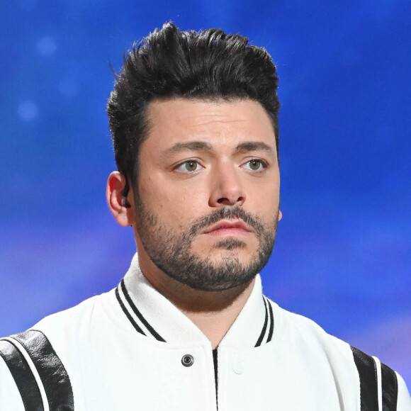 Kev Adams - Les personnalités se mobilisent lors de la 36ème édition du Téléthon sur le plateau de France 2, avec pour parrain K.Adams, le 3 décembre 2022. © Coadic GUIREC / Bestimage