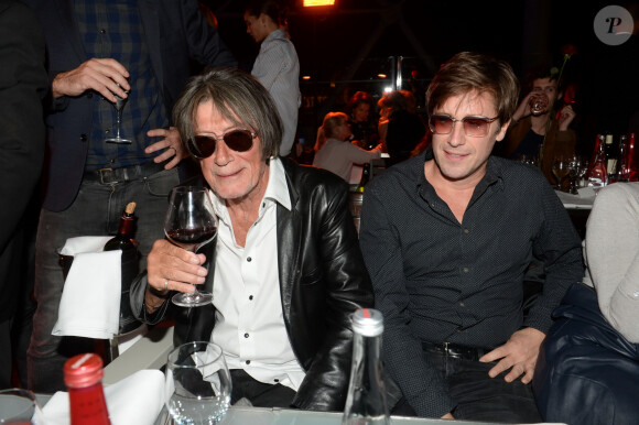 Jacques Dutronc et son fils Thomas Dutronc - 9e édition du "Etam Live Show" (Etam Lingerie) lors de la fashion week à Paris, le 27 septembre 2016. © Rachid Bellak/Bestimage