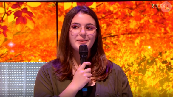 Et Jessica est quant à elle étudiante en arts plastiques. Nul doute qu'ils en prendraient alors plein leurs yeux dans ce pays des plus culturels !
Emilien est le nouveau maître de midi dans "Les 12 Coups de midi" sur TF1, avec Jean-Luc Reichmann.