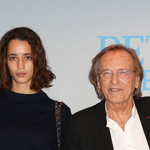 Leo Campion, Iman Perez, Alexandre Arcady et Valérie Kaprisky - Avant-première du film "Le petit blond de la Casbah" au cinéma Publicis à Paris. Le 8 novembre 2023 © Coadic Guirec / Bestimage
