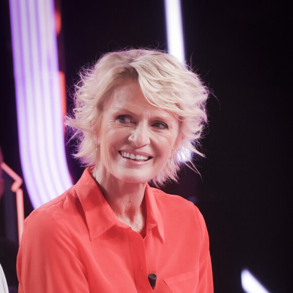 Exclusif - Sophie Davant - Sur le plateau de l’émission TPMP (Touche Pas à Mon Poste) présentée en direct par C.Hanouna et diffusée sur C8 - Paris le 07/09/2023 - © Jack Tribeca / Bestimage 