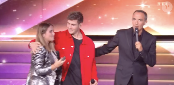 Julien chante "Secret" avec Louane lors du deuxième prime de la "Star Academy 2023" sur TF1. Sa soeur Mélissa lui fait une surprise !
