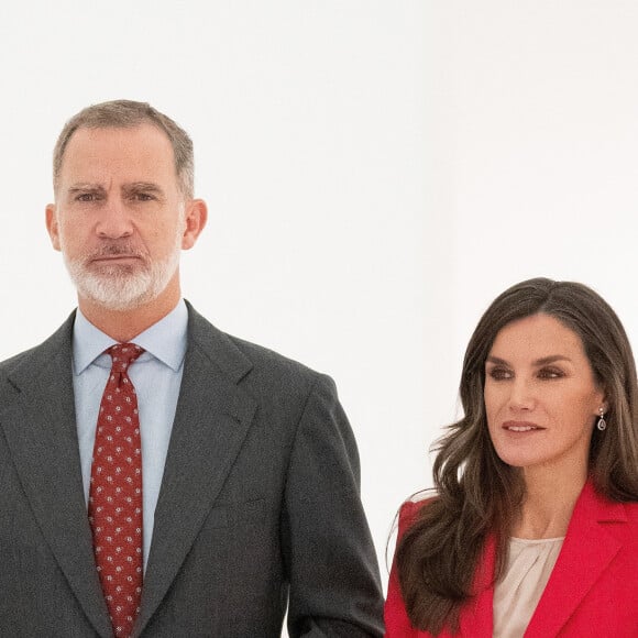 Le roi Felipe VI et la reine Letizia d'Espagne, inaugurent l'exposition "Picasso 1906. La Grande Transformation" au musée Reine Sofía à Madrid, le 14 novembre 2023. 