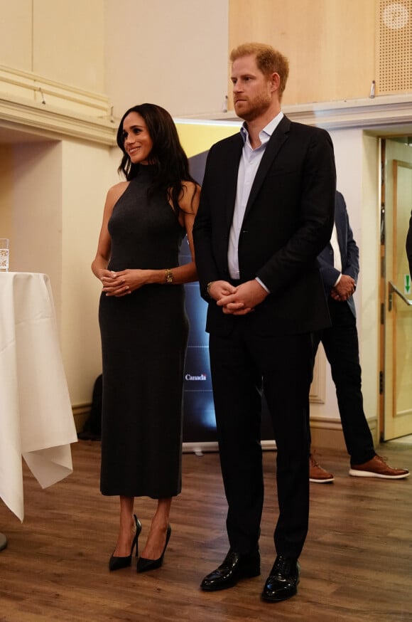 Le prince Harry, duc de Sussex et Meghan Markle, duchesse de Sussex, à la réception de l'IG25 et de l'Équipe du Canada à l'hôtel Hilton lors des Jeux Invictus à Düsseldorf, Allemagne, le vendredi 15 septembre 2023. 
