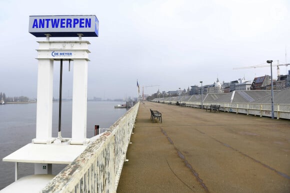 Son corps a été retrouvé en 1992 dans une rivière d'Antwerp mais il n'a pas pu être identifié
La ville de Anvers, Belgique, à cause de l'épidémie de Coronavirus (COVID-19) le 19 mars 2020.