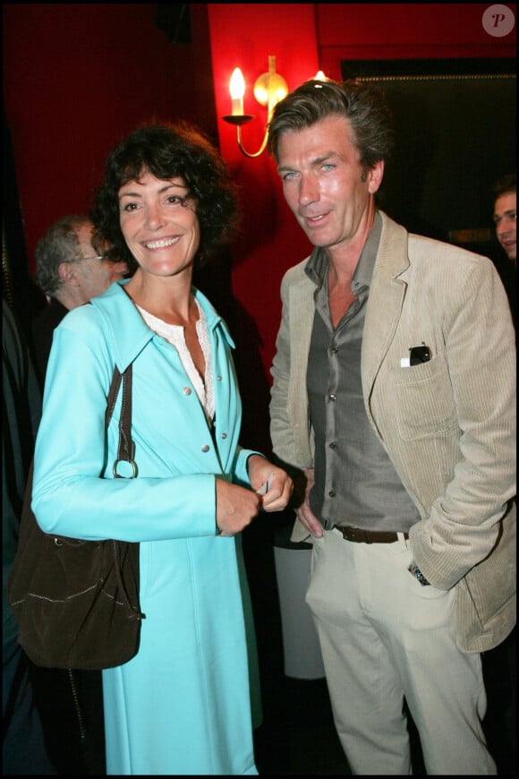 Caroline Tresca et Philippe Caroit - Générale de la pièce "Et après" au thépatre de la Gaîté Montparnasse le 10 octobre 2006