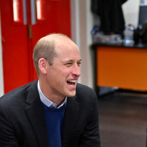 Le prince William, prince de Galles, lors de sa visite au Hideaway Youth Project à Manchester, le 16 novembre 2023. Cette visite marque le lancement du Royal Foundation Community Impact Project et en apprendre plus sur le travail de la Manchester Peace Together Alliance visant à réduire la violence parmi les jeunes. 