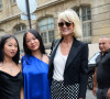 Jade et Joy sont la punelle de ses yeux
Laeticia Hallyday et ses filles Jade et Joy à leur arrivée au mariage de Claude Lelouch à la mairie du 18ème à Paris. Le 17 juin 2023
