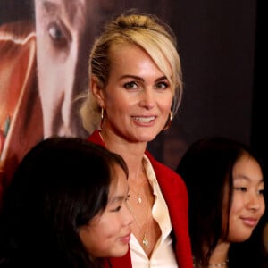 Laeticia Hallyday élève seule ses deux filles
Laeticia Hallyday et ses filles Joy et Jade - Projection au Grand Rex à Paris des documentaires "Johnny USA" et "A nos promesses" à l'occasion de la Journée Spéciale Johnny, son rêve américain. © Jacovides-Moreau / Bestimage