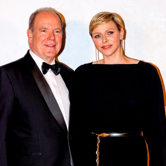 Le prince Albert II de Monaco et la princesse Charlène de Monaco - 3ème édition du "Festival des Etoilés Monte-Carlo" face à 7 étoiles Michelin un spectacle culinaire 4 chefs étoilés à la Salle Empire de l'Hôtel de Paris Monte-Carlo à Monaco, le 11 novembre 2023.