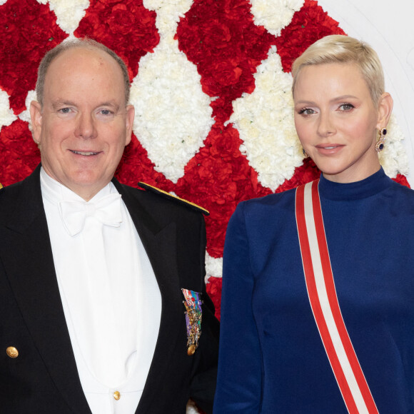 Le prince Albert II de Monaco et la princesse Charlène de Monaco ont assisté au feu d'artifice organisé la veille de la fête nationale monégasque
Le prince Albert II de Monaco, La princesse Charlène de Monaco - Arrivées à la soirée de gala de la Fête Nationale Monégasque au Grimaldi Forum