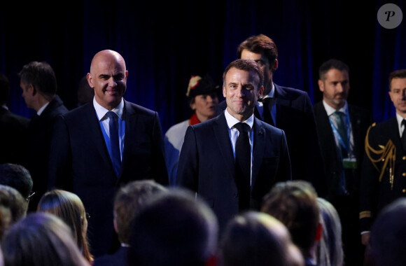 Emmanuel Macron et son homologue suisse, Alain Berset, se sont rendus à l'université de Lausanne le 16 novembre 2023. © Dominique Jacovides/Bestimage