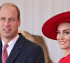 Mais qui a permis à ses fans de voir qu'elle avait des très belles jambes ! 
Le prince William, prince de Galles, et Catherine (Kate) Middleton, princesse de Galles, - Cérémonie de bienvenue du président de la Corée du Sud à Horse Guards Parade à Londres, le 21 novembre 2023. 