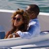 Beyoncé et Jay-Z profitent de cette croisière post-St-Valetin, et savourent l'apaisante sensation d'être seuls au monde.