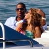 Beyoncé et Jay-Z profitent de cette croisière post-St-Valetin, et savourent l'apaisante sensation d'être seuls au monde.