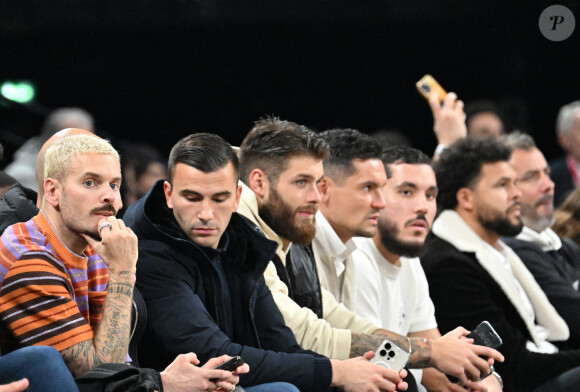 M. Pokora (Matt Pokora), Anthony Lopes, Duje Caleta-Car, Dejan Lovren et Rayan Cherki - People assistent au match de basket de la 10ème journée d'Euroligue "LDLC Asvel - Bayern Munich (100-101)" à Lyon le 23 novembre 2023.