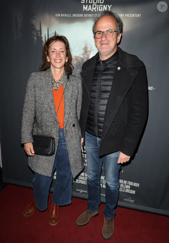 Lionel Abelanski et sa femme Nathalie Levy-Lang - Générale de la pièce "Denali" au Studio Marigny à Paris le 22 novembre 2023. © Coadic Guirec/Bestimage 