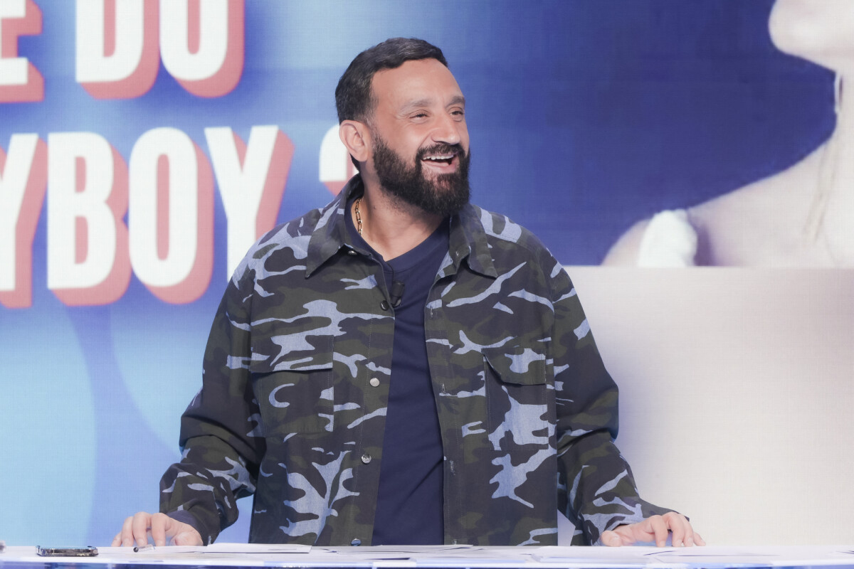 Photo Exclusif Cyril Hanouna Sur Le Plateau De L Mission Touche