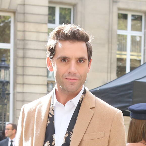 Le chanteur Mika - People arrivant au défilé de mode "Valentino", collection prêt-à-porter Printemps-Eté 2017 à Paris, le 2 octobre 2016. © CVS/Veeren/Bestimage 