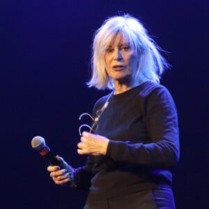 Chantal Ladesou est attendue par le public.
Exclusif - Chantal Ladesou sur scène lors de la soirée "Des voix pour la vie" à l' Alhambra, au profit des associations Neuf de Coeur et Adrien. Paris, le 20 novembre 2023. © Cédric Perrin/Bestimage