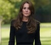 Et ce sera encore le cas ce jeudi.
La princesse de Galles Kate Catherine Middleton à la rencontre de la foule devant le château de Windsor, suite au décès de la reine Elisabeth II d'Angleterre.