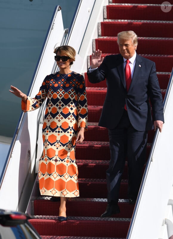 Donald Trump et sa femme Melania - La famille Trump débarque de Air Force One à l'aéroport international de Palm Beach le 20 janvier 2021. 