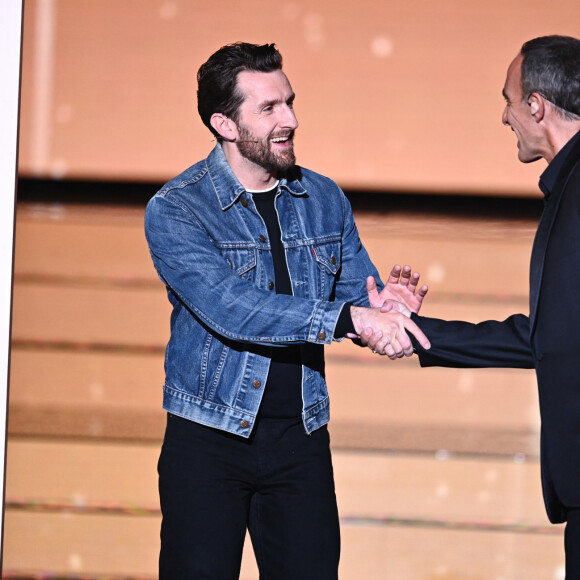 Exclusif -  Pablo Mira et Nikos Aliagas - Enregistrement de l'émission "La chanson secrète", présentée par N.Aliagas et diffusée le 1er décembre sur TF1 © Guillaume Gaffiot-Cyril Moreau / Bestimage 