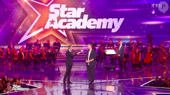 Il a cassé l'interprétation de Pierre qui venait de chanter "L'hymne à l'amour" et conquis tout le monde
Prime de la "Star Academy" du samedi 2 décembre 2023