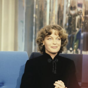 L'actrice a mis au monde deux enfants durant son existence
Archives - En France, à Paris, Romy Schneider sur un plateau de télévision. Le 4 février 1980 