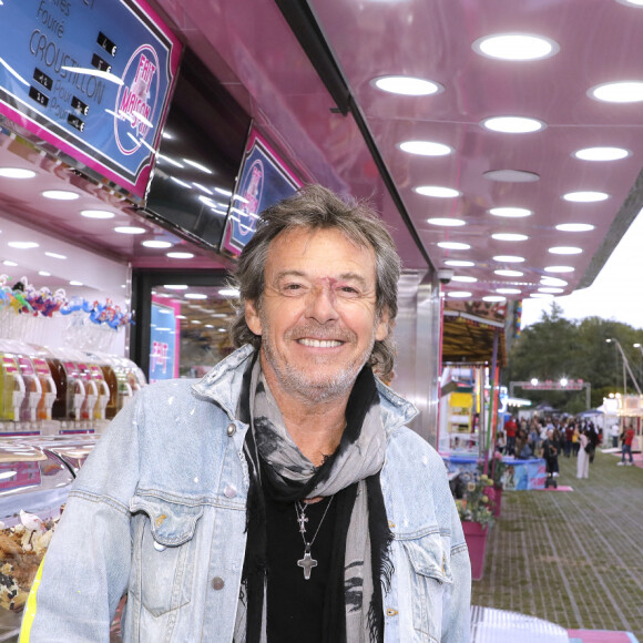 L'animateur a commis une grosse bourde le samedi 9 décembre 2023
Jean-Luc Reichmann lors de l'ouverture de la Fête à Neuneu 2023, la fête foraine du bois de boulogne célèbre ses 40 ans, à Paris, France, le 1er septembre 2023. © Cédric Perrin/Bestimage