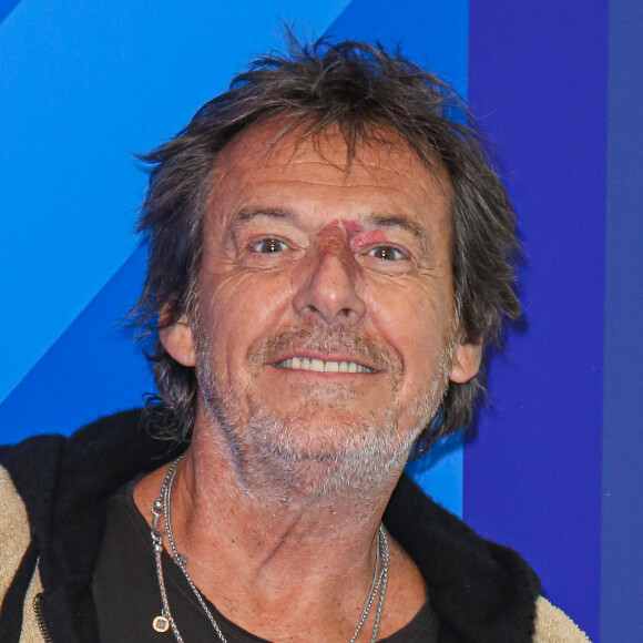 Le présentateur incarne quotidiennement le jeu baptisé Les 12 coups de midi sur TF1
Jean-Luc Reichmann - Rencontre avec l'équipe de la série "Léo Matteï" lors du Festival Séries Mania à Lille le 19 mars 2023. © Stéphan Vansteenkiste/Bestimage