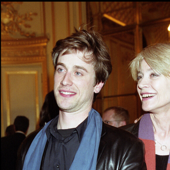 Thomas Dutronc et Françoise Hardy au concert d'Henri Salvador à l'Olympia en 2001.