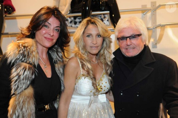 Marc Cerrone, sa femme et Sandrine Touboul (Sam-Rone) à la fête Sam-Rone pour la fashion week, à Paris, le 6 mars 2010 !