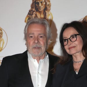 Pierre Arditi et Évelyne Bouix - 33ème " Nuit des Molières " aux Folies Bergère à Paris le 30 Mai 2022. Bertrand Rindoff / Bestimage 